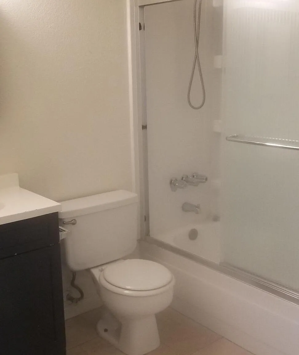 2 bed, 1.0 bath, 750 sqft, $1,150 — Photo 4