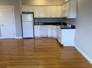 60 Pearl St UNIT 206, Braintree, MA 02184