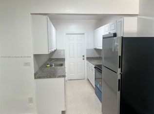 2072 NE 169th St APT 5, North Miami Beach, FL 33162