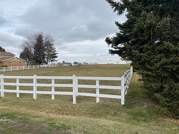 2nd image of 3097 Highlawn Dr