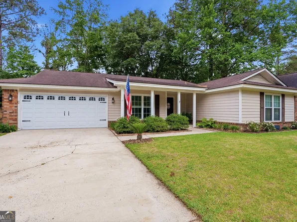 7 Goldfinch Ct W, Savannah, GA 31419