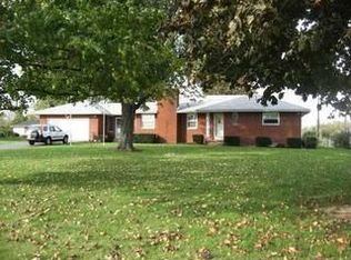 1432 Rohr Rd, Lockbourne, OH 43137