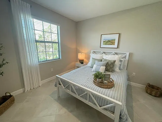 1464 Saddlewood Cir — Photo 38