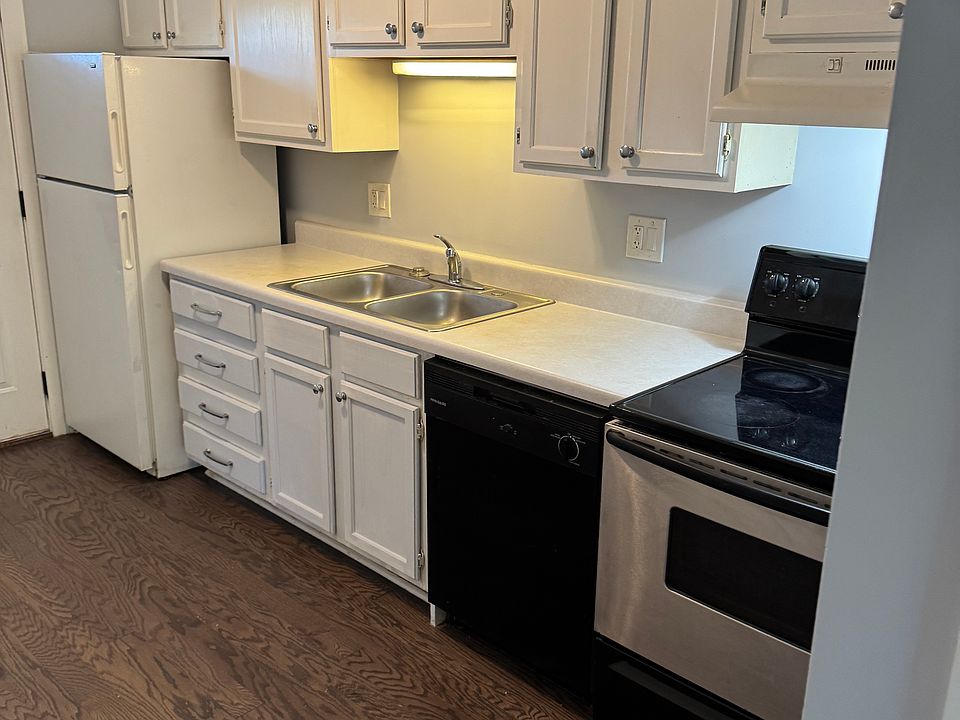 1st image of 1170 W 18th St APT 1E