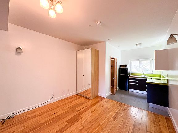 3rd image of 1116 Chelsea Ave APT 3