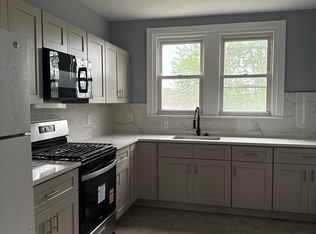 7727 Walker St, Philadelphia, PA 19136