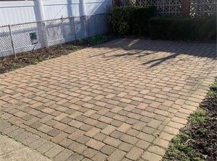 2412 Fish Ave, Bronx, NY 10469