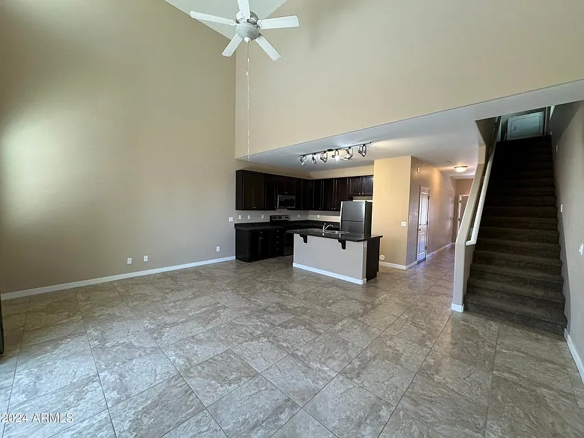 2 bed, 2.5 bath, 1256 sqft, $2,000 — Photo 4