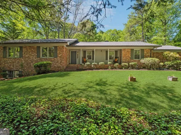 1387 Springdale Rd, Gainesville, GA 30501