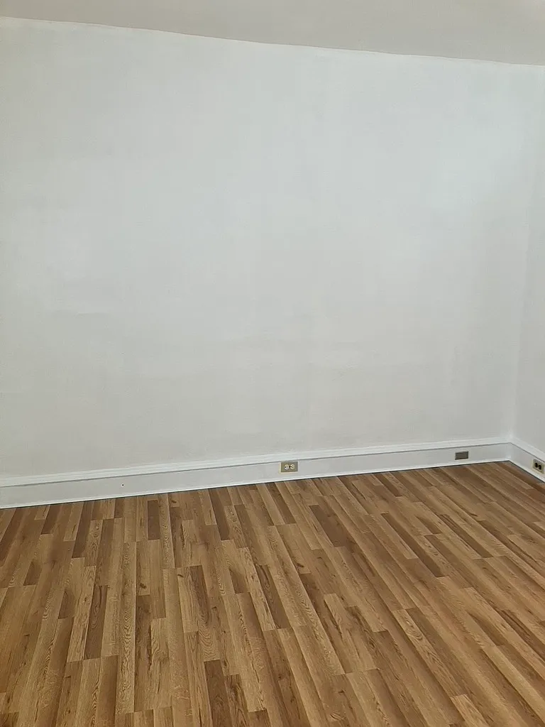 807 Grandview St — Photo 3