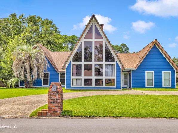 3407 Parliament Dr, Ocean Springs, MS 39564