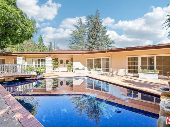 1743 Stone Canyon Rd, Los Angeles, CA 90077