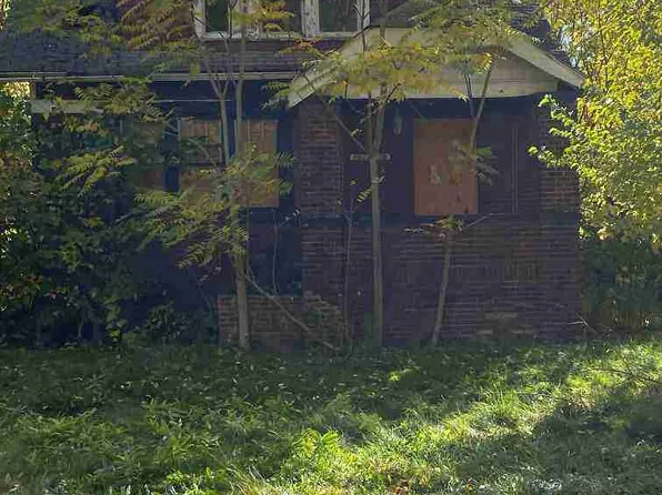 10137 Elmira St, Detroit, MI 48204