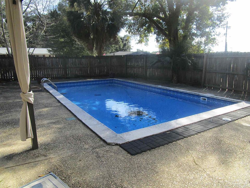 1st image of 125 Dodge Dr