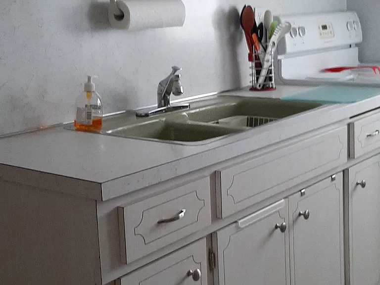 1007 N 19th Ave #7 — Photo 3