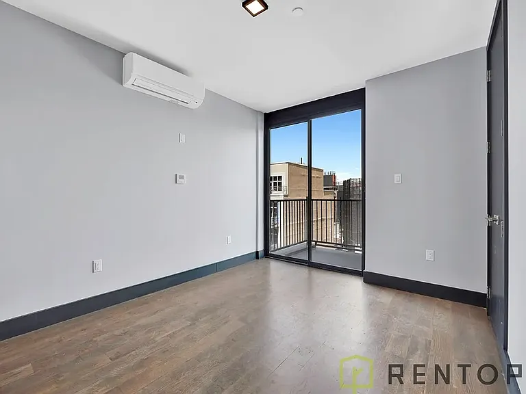 475 Grand St #4A — Photo 5