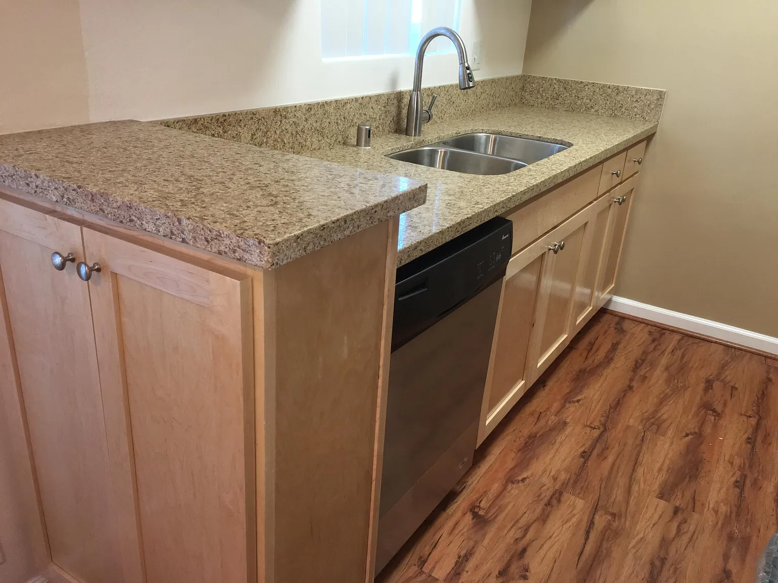 5929 Laurel Canyon Blvd — Photo 4