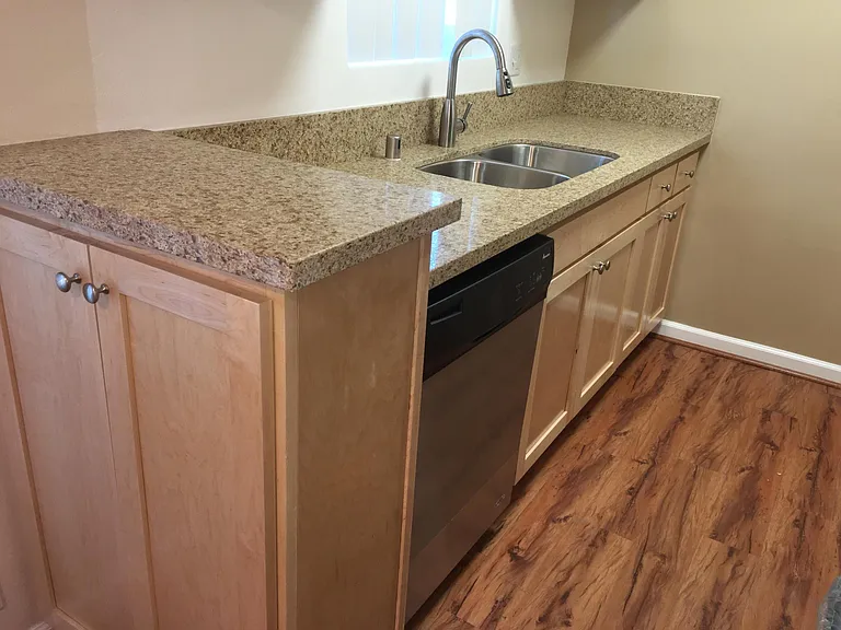 5929 Laurel Canyon Blvd #8 — Photo 4