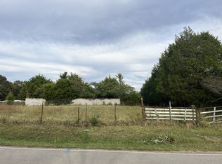 1025 Issac Clifton Rd, Chapmansboro, TN 37035