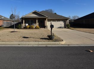 1119 SW Colonial Dr, Cullman, AL 35055