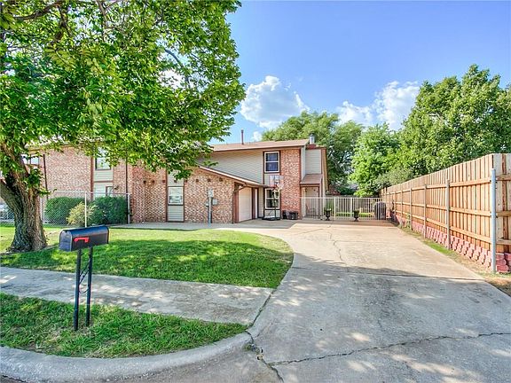 5th image of 105 Willow Pine Dr