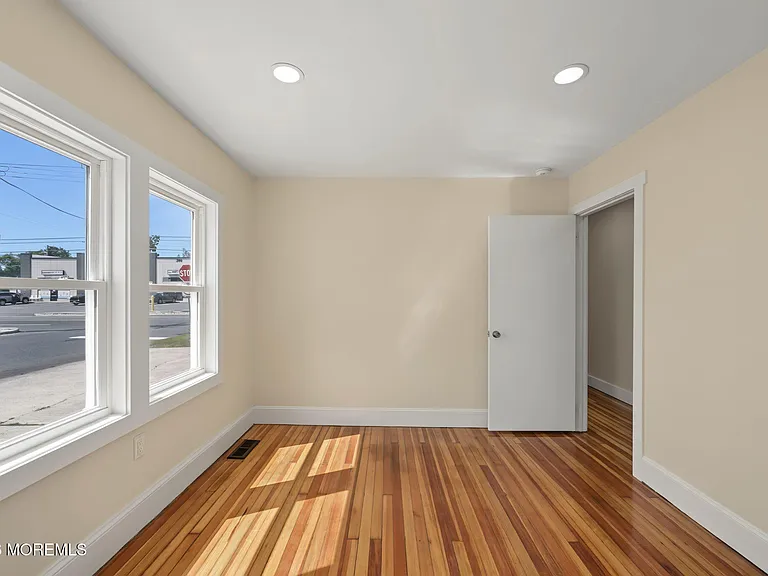 153 Atlantic City Blvd — Photo 9