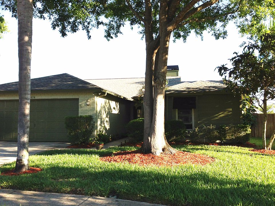 1st image of 8824 Hampden Dr