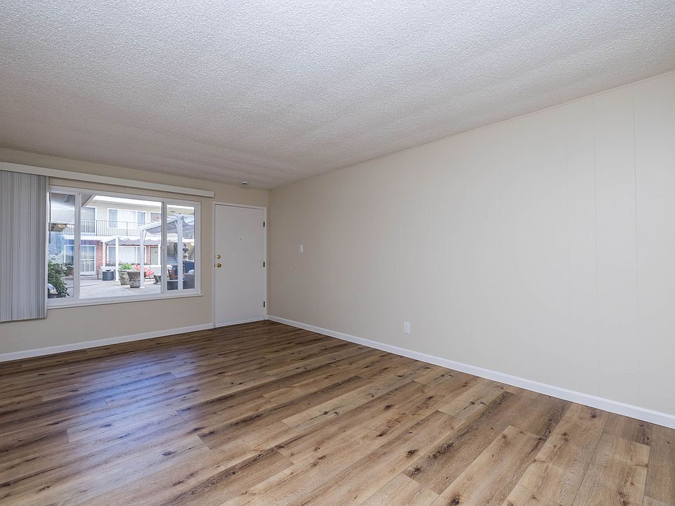 1st image of 276 Adams St APT 6