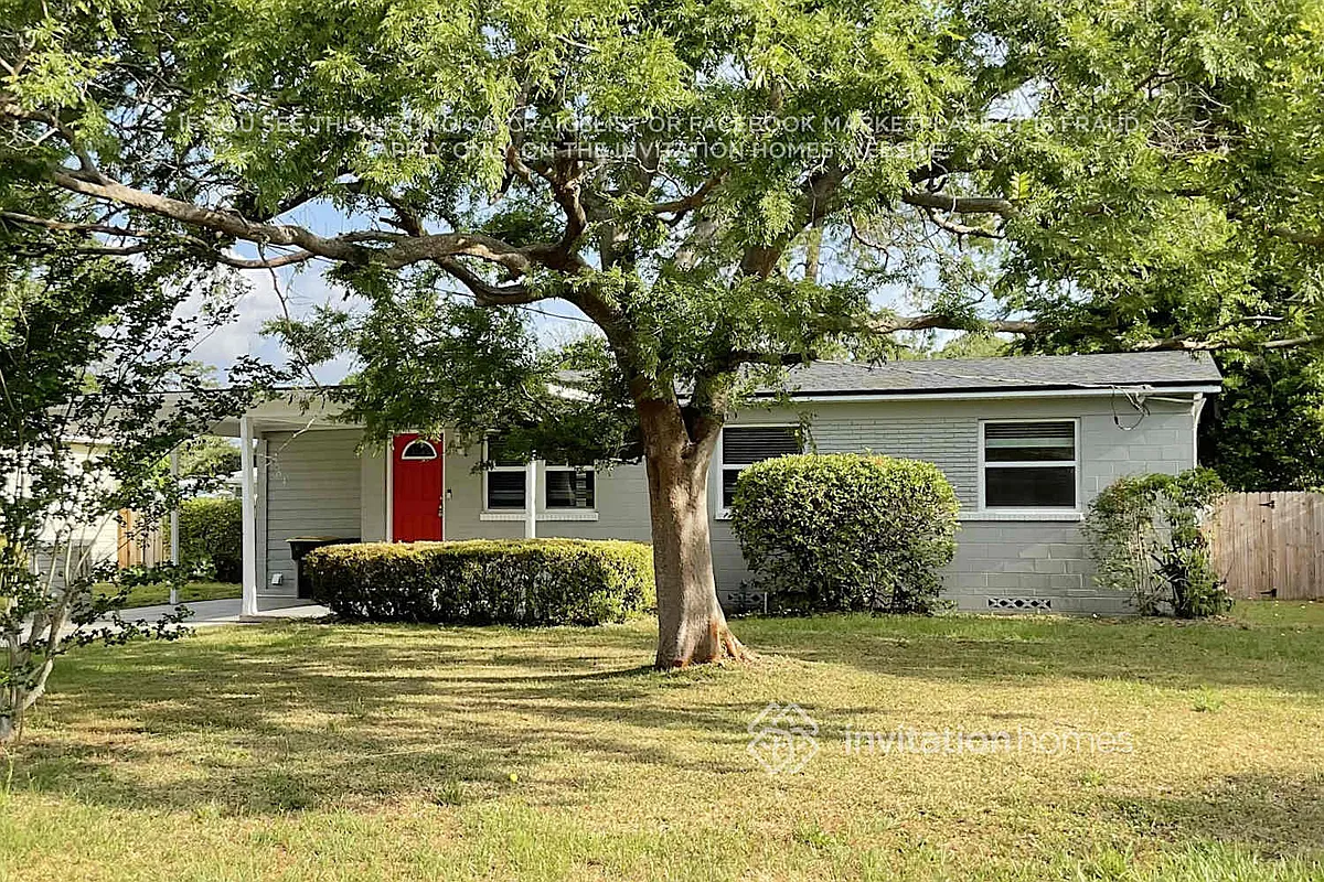 Building Photo - 6585 Larne Ave