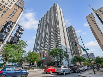 6033 N Sheridan Rd APT 37L, Chicago, IL, 60660