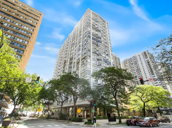 5757 N Sheridan Rd APT 19B, Chicago, IL 60660