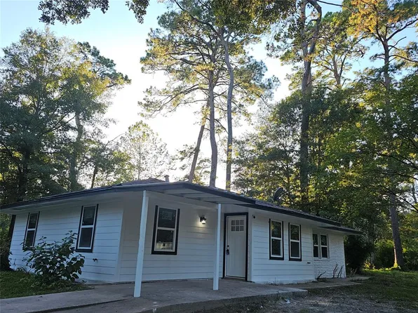 16 Rene Street, Dayton, TX 77535