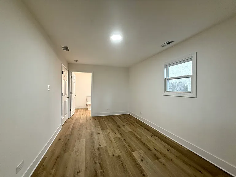14916 Langley Ave — Photo 30