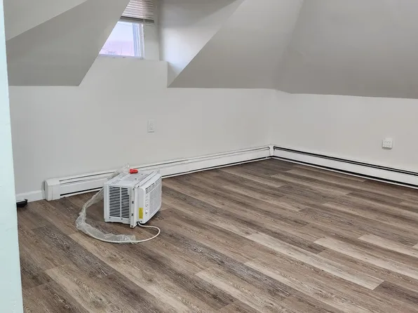 455 Gregory Avenue image 8 of 10