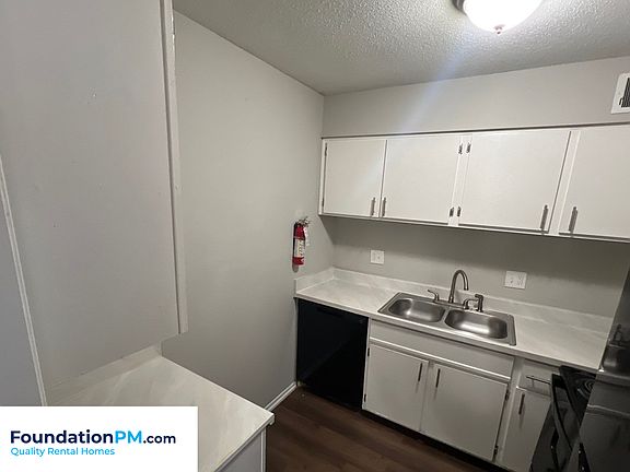 3rd image of 3945 Macon Rd APT 7