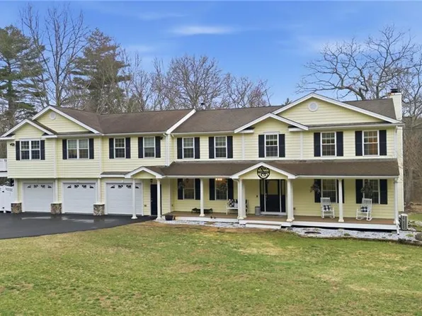 71 Rolling Hill Dr, Exeter, RI 02822