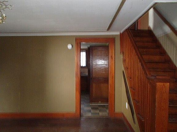 4th image of 14 High St