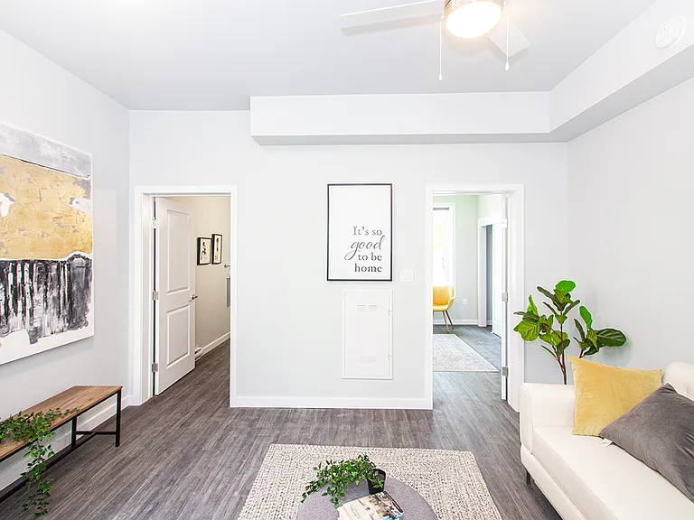 753 Wolseley Ave #306 — Photo 3
