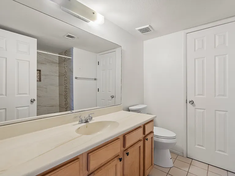 394 Cancun Ct — Photo 6