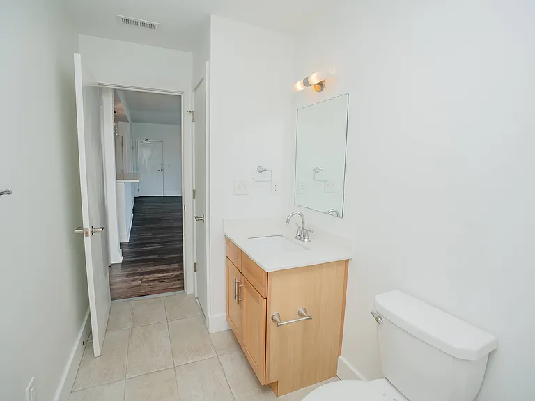 Riverside Village Apartments — Photo 106