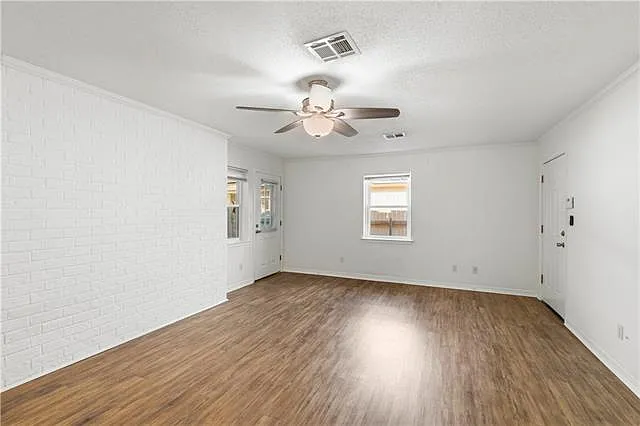 2 bed, 2.0 bath, 1000 sqft, $1,800 — Photo 3