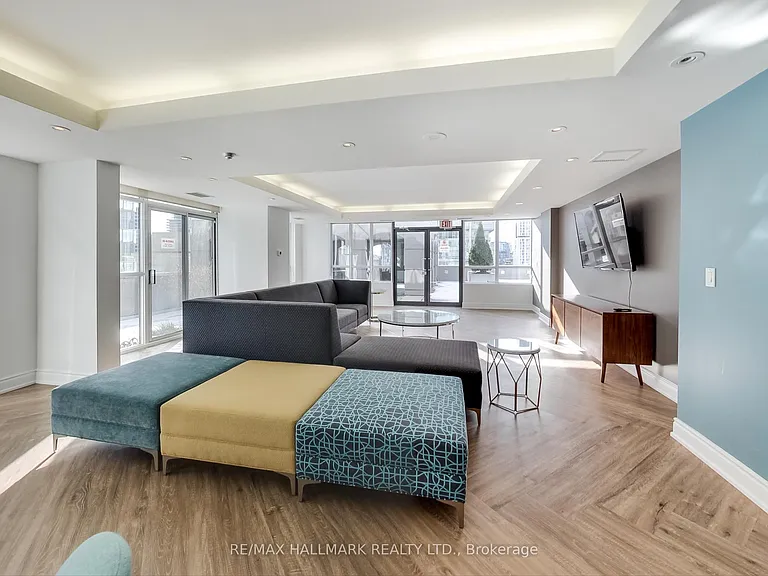 140 Simcoe St #Penthouse 09 — Photo 35