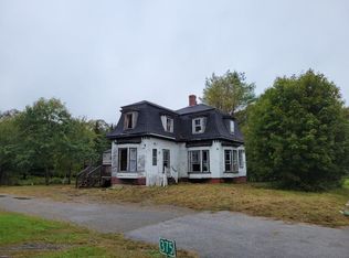 373 River Rd, Orrington, ME 04474