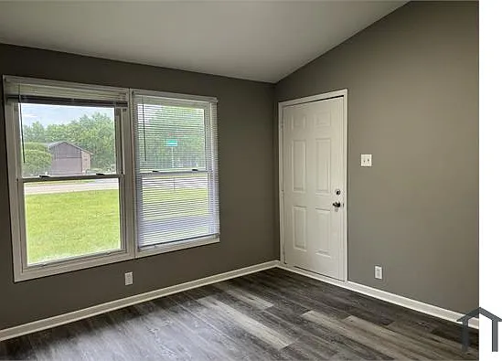 43050 N Lake Ave — Photo 11