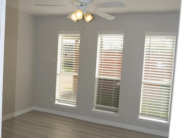 7410 Canasta Ln — Photo 5