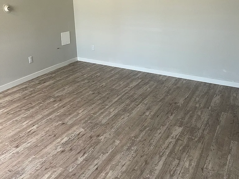 410 N Clinton St #6 — Photo 6