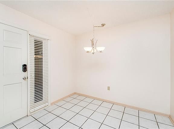 3rd image of 222 London Ave APT 223