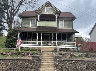 76 Montgomery St, Montgomery, PA 17752