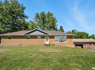 1370 120th Ave, Joy, IL 61260