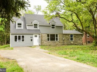 804 Green Ln, Secane, PA 19018